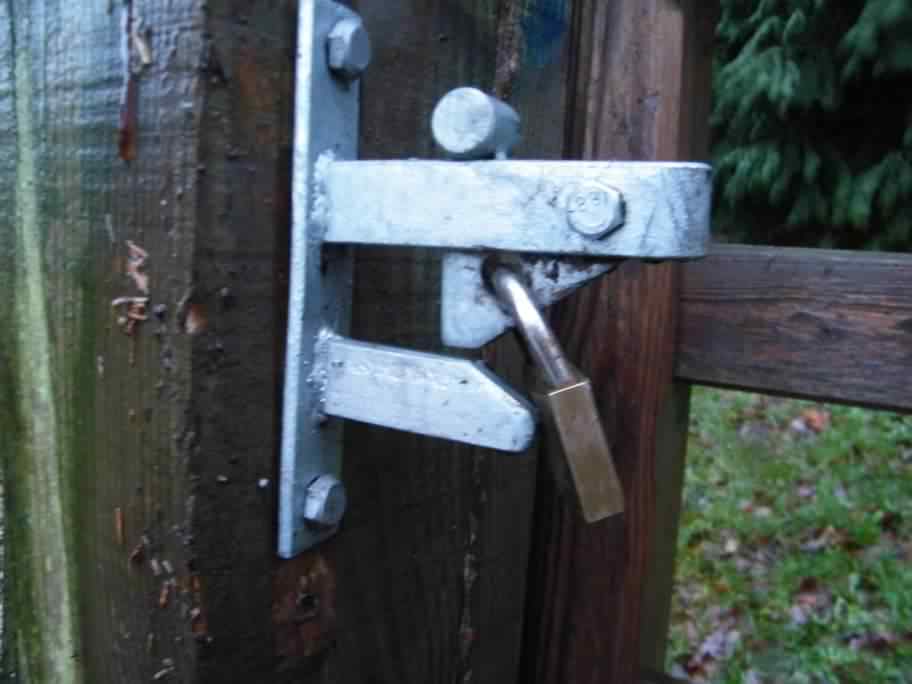 Vandalised main gate, click for a larger image